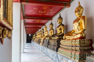 Und noch mehr Buddhafiguren